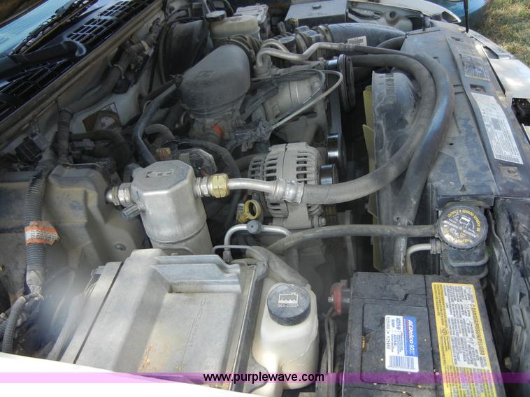 image for item D9705 2002 Chevrolet Blazer LS SUV