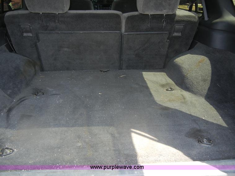 image for item D9705 2002 Chevrolet Blazer LS SUV