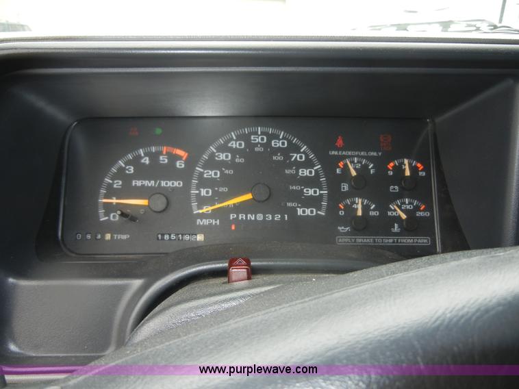 image for item D9722 1996 Chevrolet Tahoe Z71 Off Road SUV