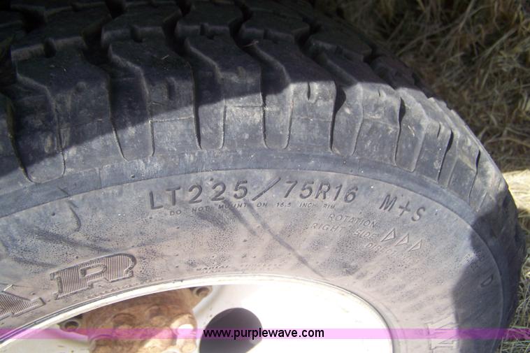 image for item E9272 1989 Chevrolet Cheyenne V3500 pickup truck