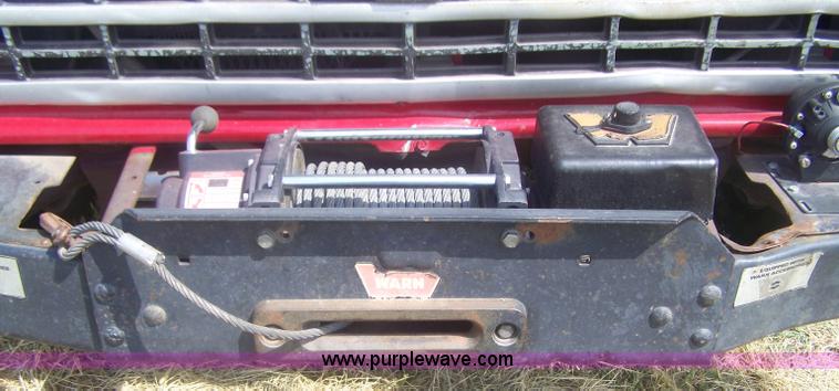 image for item E9272 1989 Chevrolet Cheyenne V3500 pickup truck