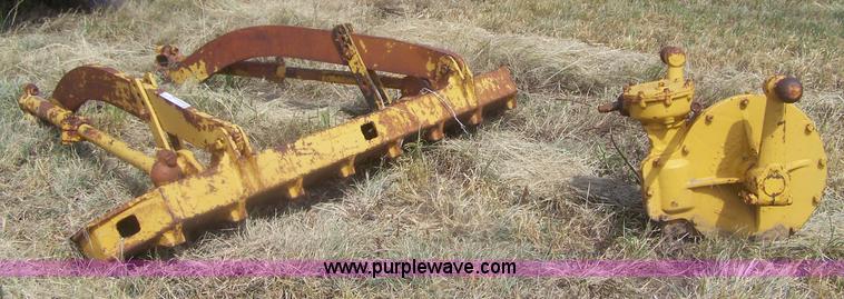 image for item E9273 Scarifier