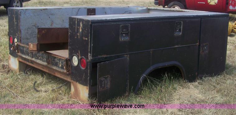 image for item E9274 Utility bed