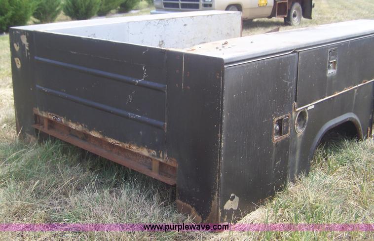 image for item E9274 Utility bed