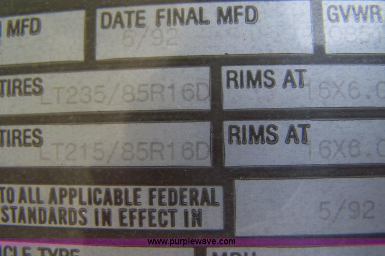 image for item E9275 1992 Dodge D250 pickup truck