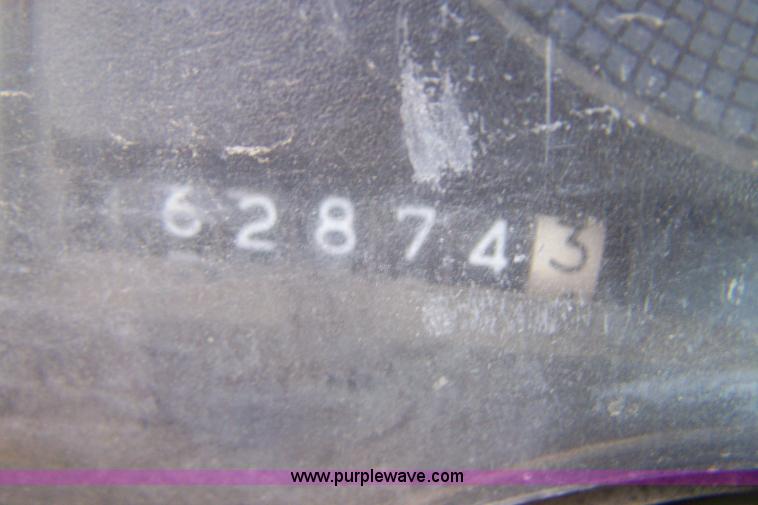 image for item E9276 1990 Chevrolet Cheyenne C2500 pickup truck