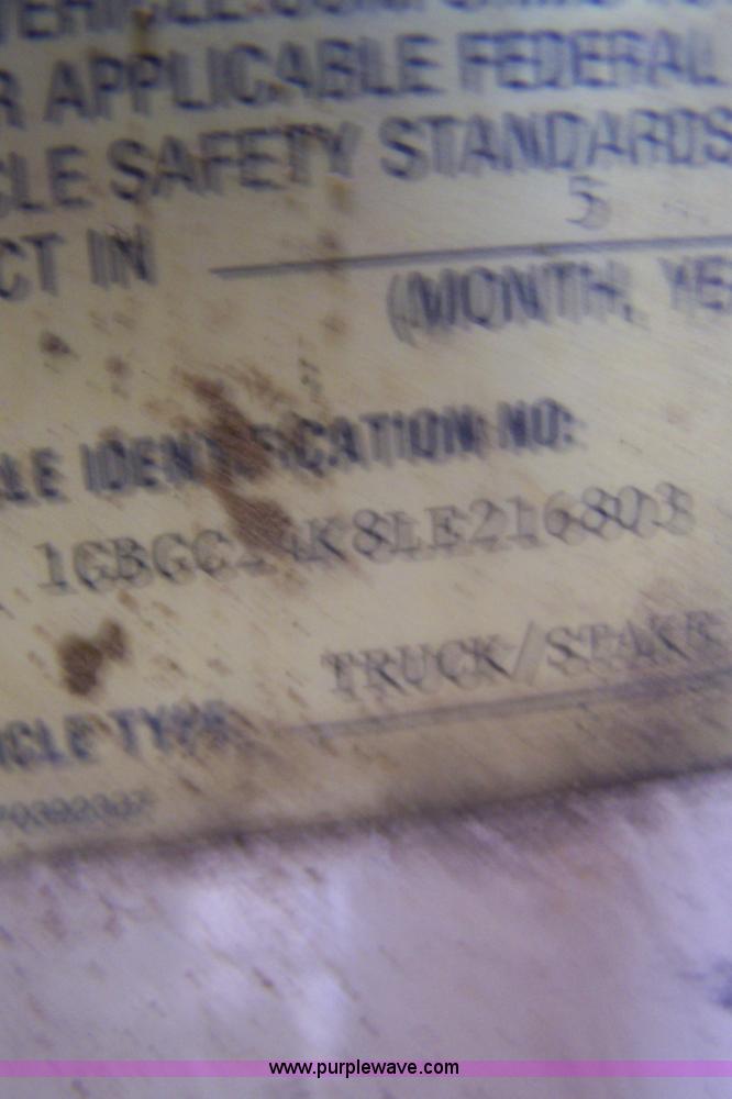 image for item E9276 1990 Chevrolet Cheyenne C2500 pickup truck