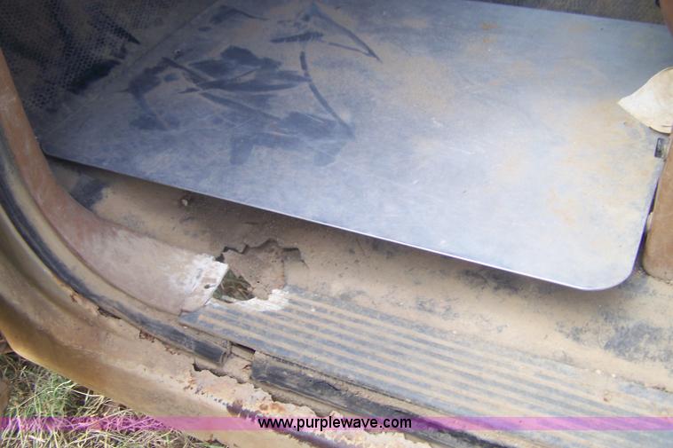 image for item E9276 1990 Chevrolet Cheyenne C2500 pickup truck