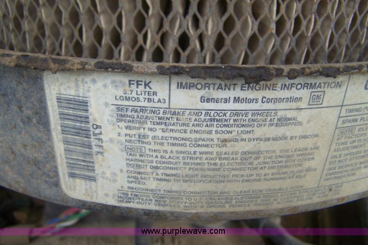 image for item E9276 1990 Chevrolet Cheyenne C2500 pickup truck