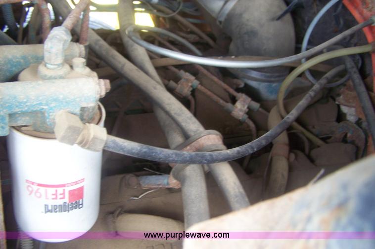 image for item E9277 1986 International 1754 dump truck