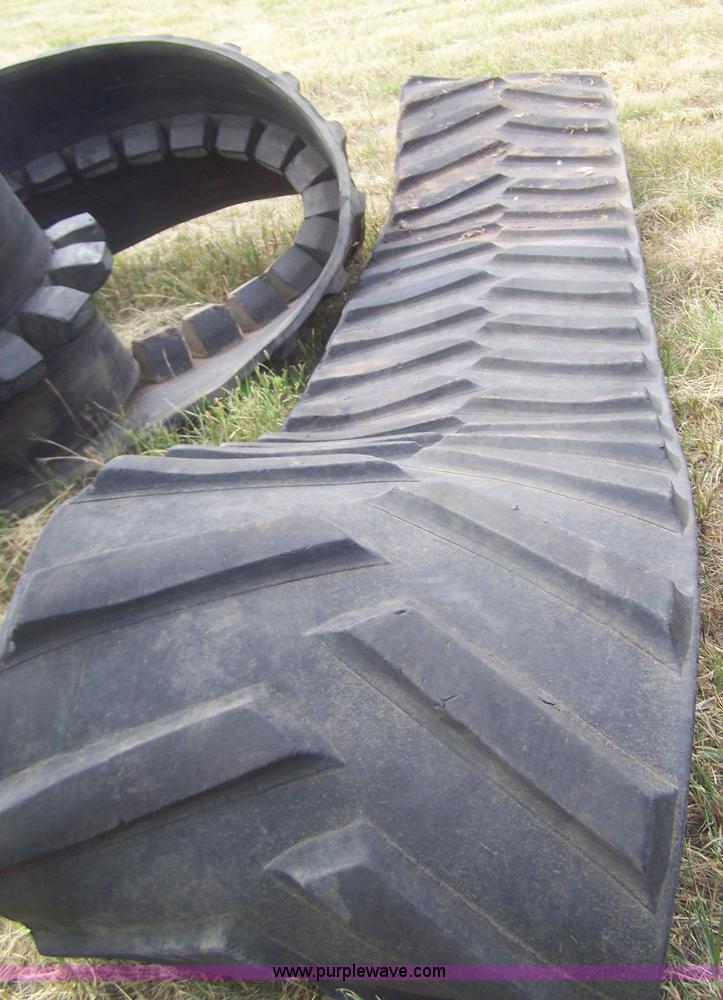 image for item E9280 Set of wide rubber tracks