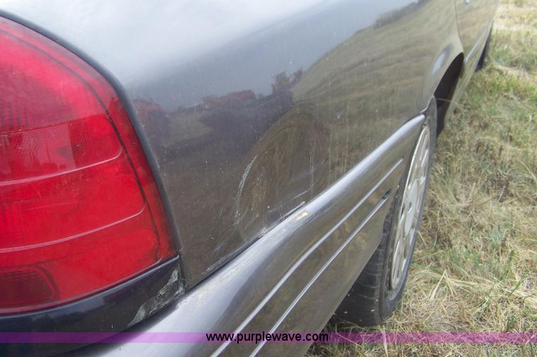 image for item E9281 2004 Ford Crown Victoria Police Interceptor