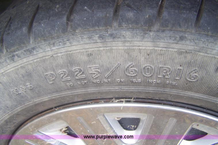 image for item E9283 2004 Ford Crown Victoria Police Interceptor