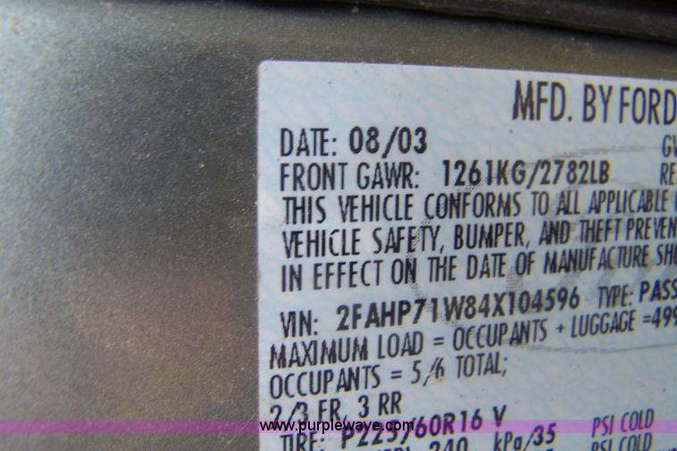 image for item E9283 2004 Ford Crown Victoria Police Interceptor