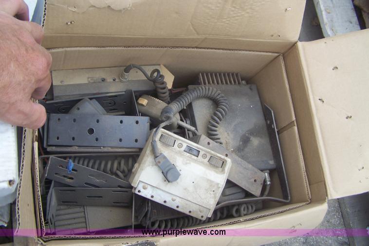 image for item E9285 Assorted Lo-band 2-way radios and radio antennas