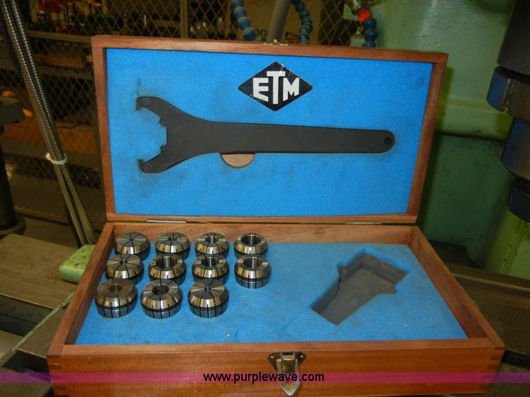 image for item F9278 1950's Milwaukee model D die mill