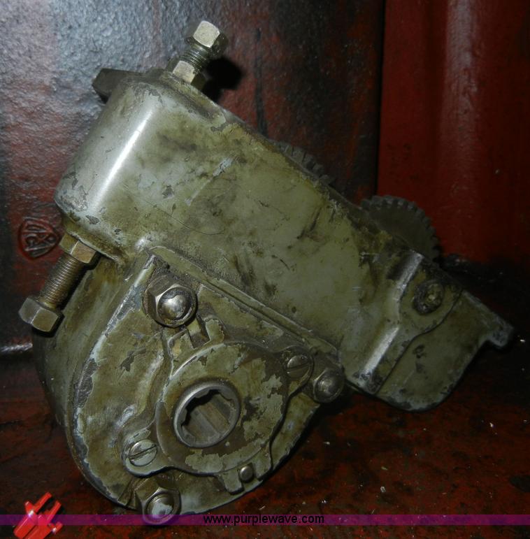 image for item F9278 1950's Milwaukee model D die mill