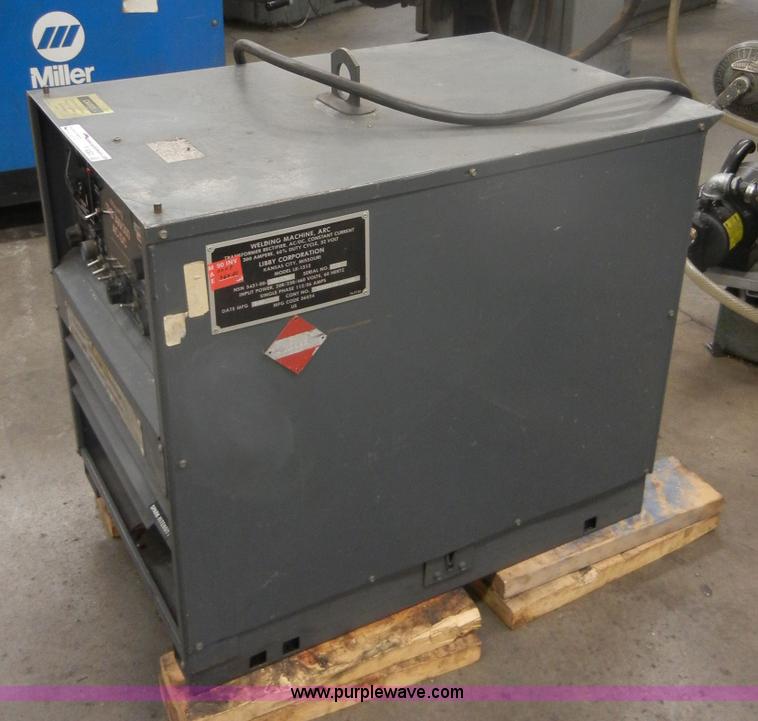 image for item F9303 1989 Lincoln Idealarc TIG welder