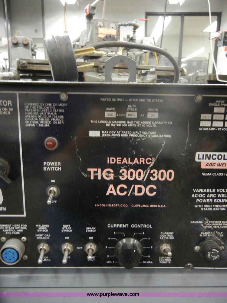 image for item F9303 1989 Lincoln Idealarc TIG welder