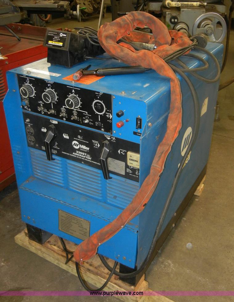 image for item F9304 1986 Miller 330STS Aircrafter welder
