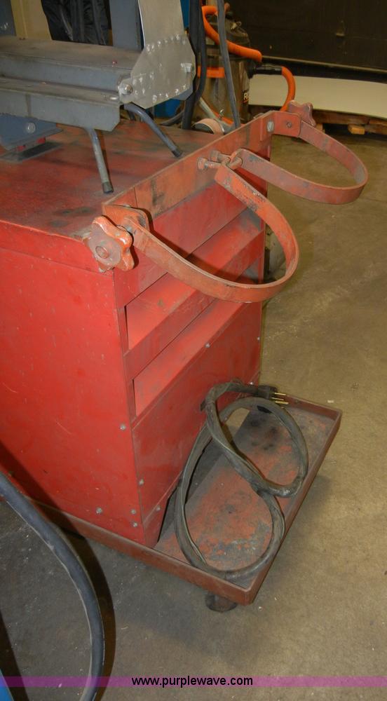 image for item F9305 Lincoln Idealarc R3S-250 MIG welder