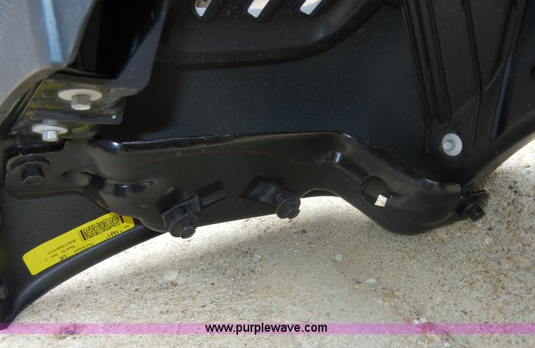 image for item F9320 2011 Ford F250 front bumper