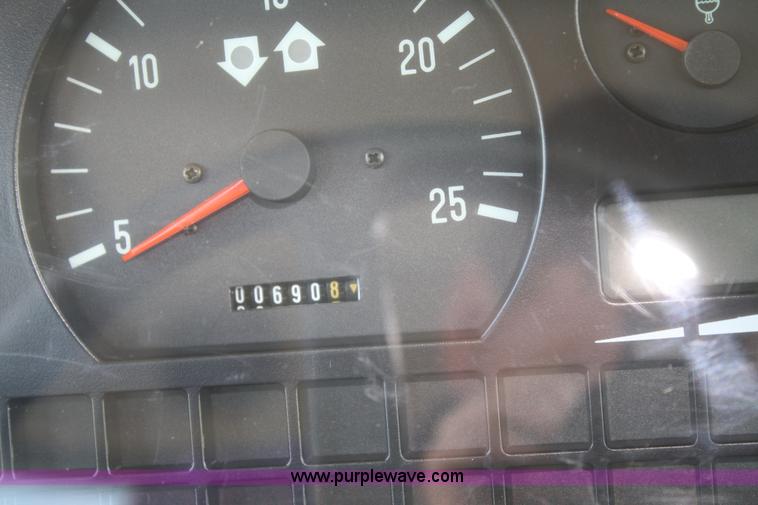 image for item A2317 2008 Challenger MT465B MFWD tractor