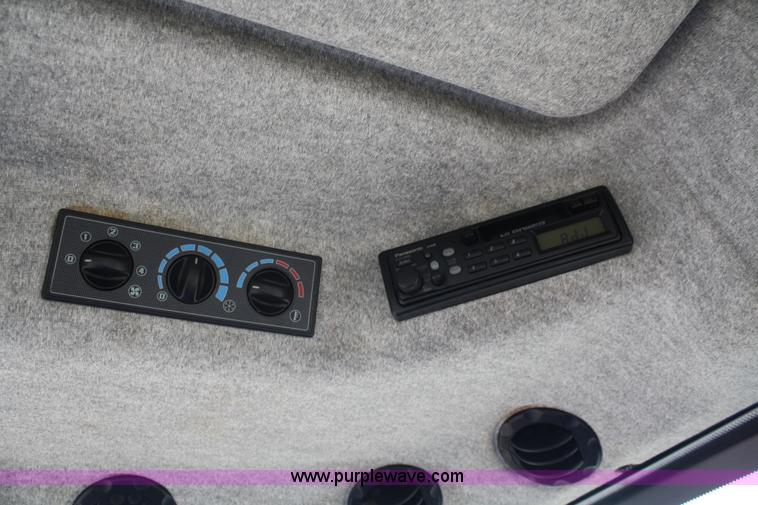 image for item A2317 2008 Challenger MT465B MFWD tractor