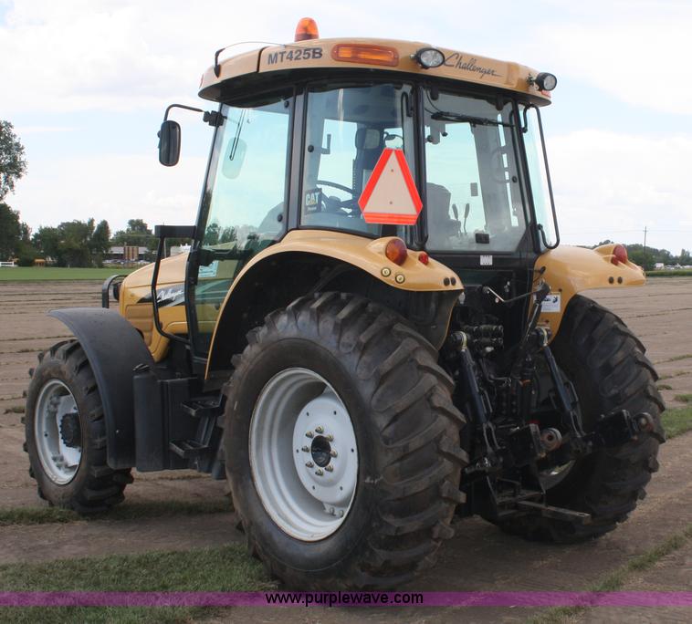 image for item A2319 2008 Challenger MT425B tractor