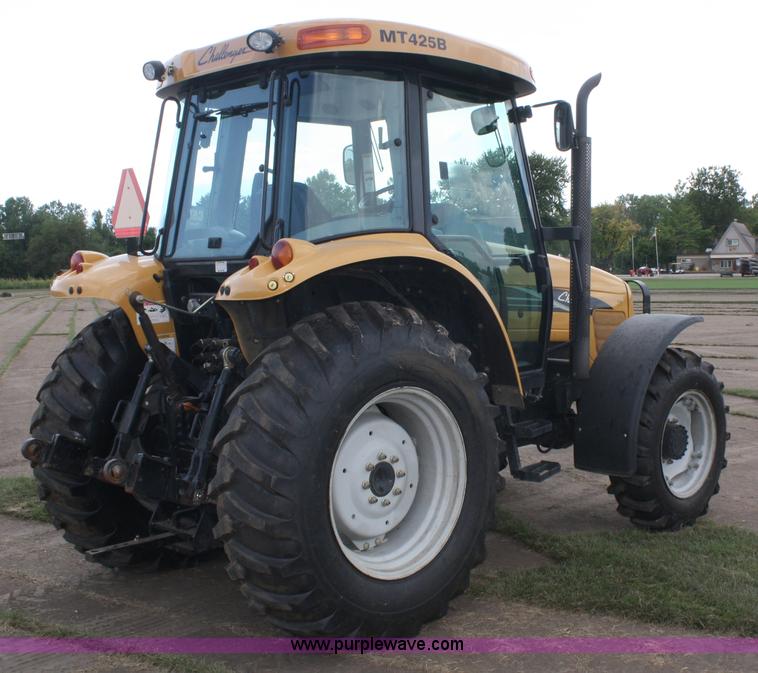 image for item A2319 2008 Challenger MT425B tractor