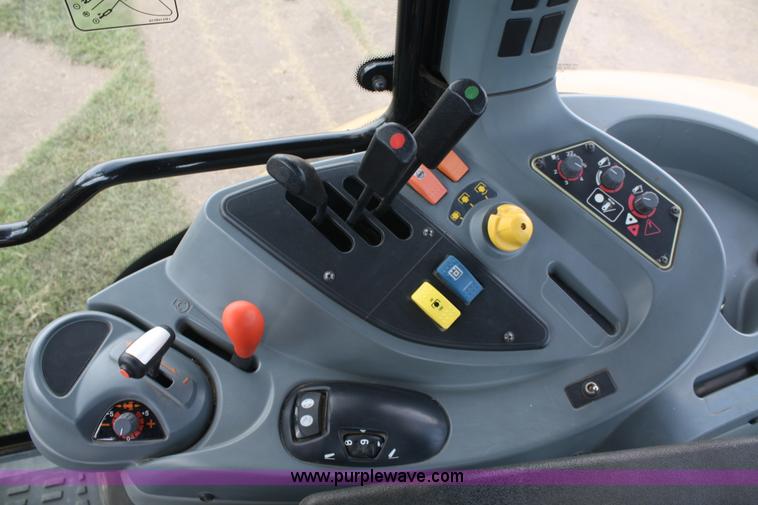 image for item A2319 2008 Challenger MT425B tractor