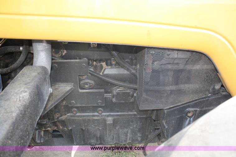 image for item A2319 2008 Challenger MT425B tractor