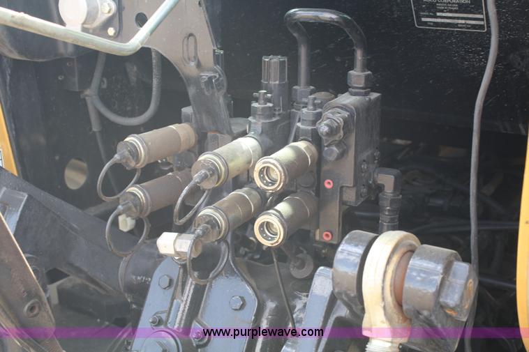 image for item A2319 2008 Challenger MT425B tractor