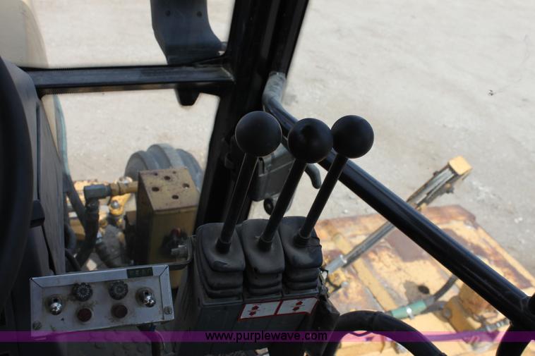 image for item A2836 1994 Tiger Special 6640 tractor