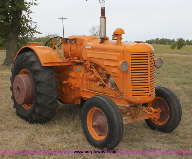image for item A2841 Minneapolis Moline tractor