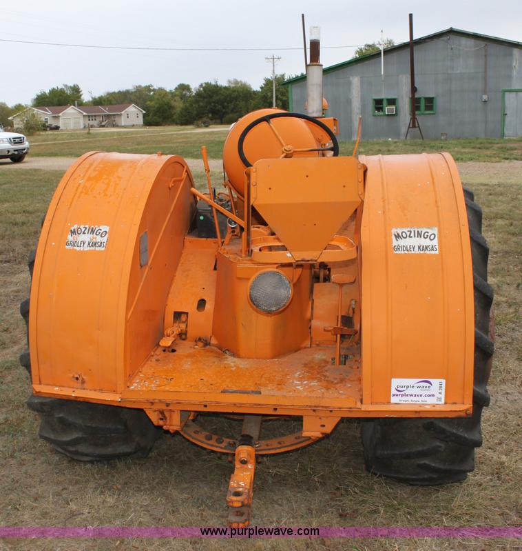 image for item A2841 Minneapolis Moline tractor