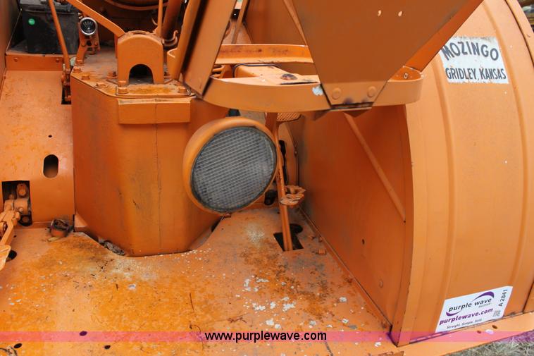 image for item A2841 Minneapolis Moline tractor