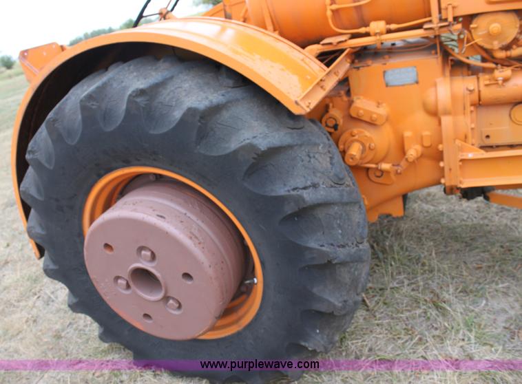 image for item A2841 Minneapolis Moline tractor