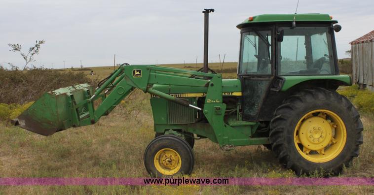 image for item A2843 1984 John Deere 2550 tractor