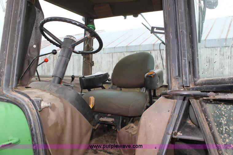 image for item A2843 1984 John Deere 2550 tractor