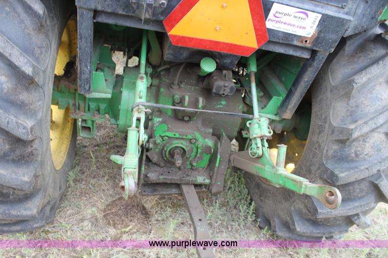 image for item A2843 1984 John Deere 2550 tractor