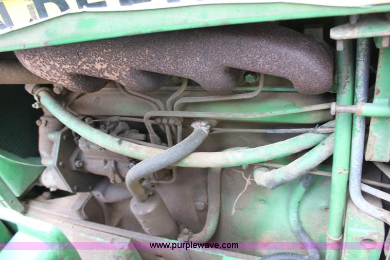 image for item A2843 1984 John Deere 2550 tractor