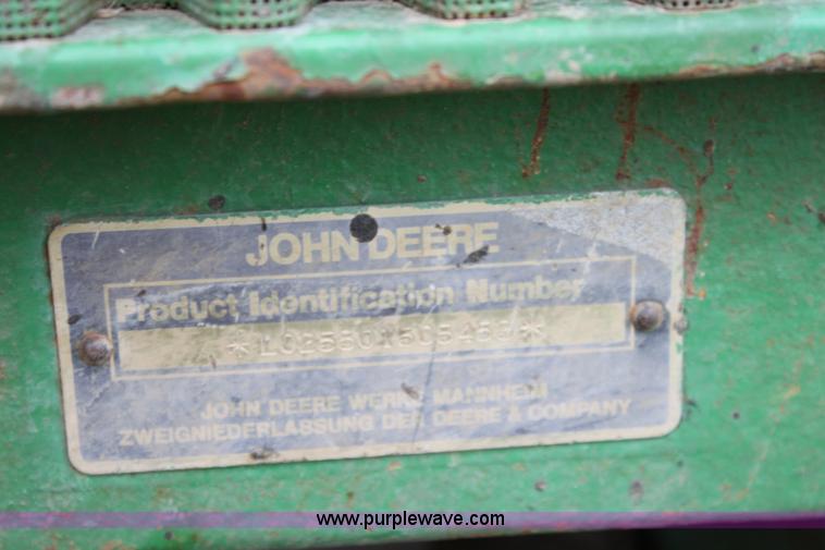 image for item A2843 1984 John Deere 2550 tractor