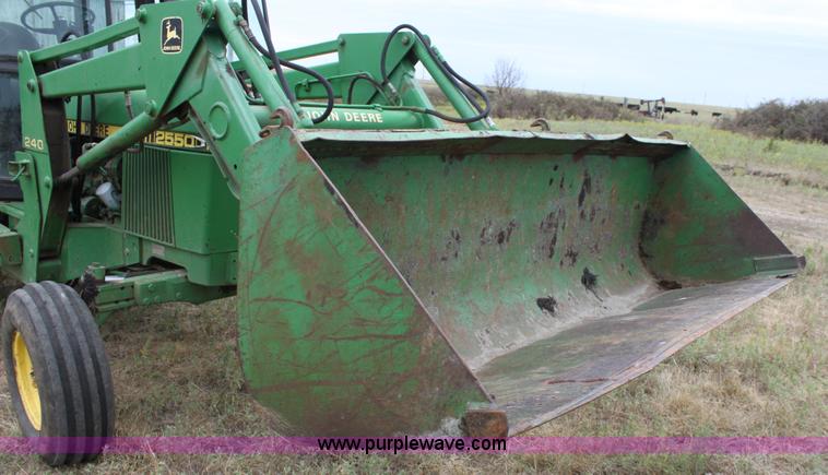 image for item A2843 1984 John Deere 2550 tractor