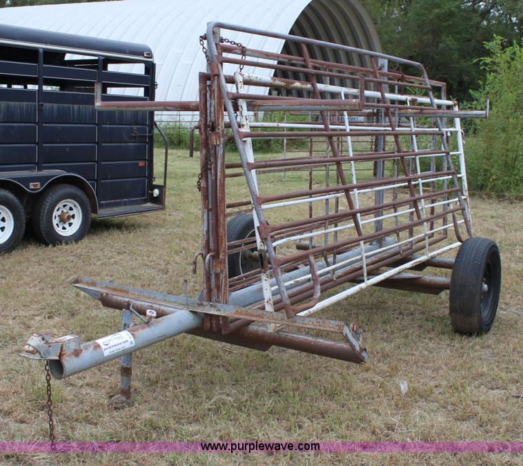 image for item A2858 Stroberg 10' portable panel trailer