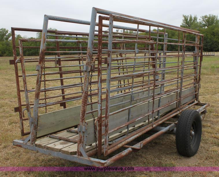 image for item A2859 Stroberg portable cattle chute
