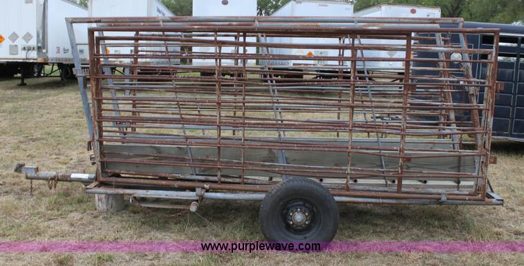 image for item A2859 Stroberg portable cattle chute
