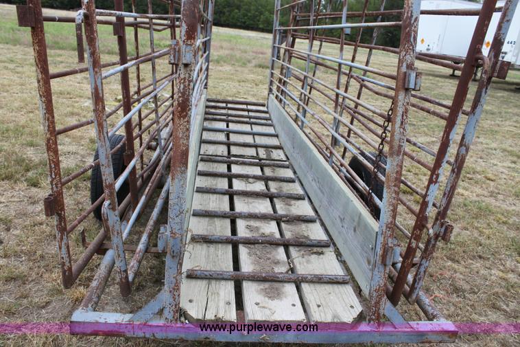 image for item A2859 Stroberg portable cattle chute