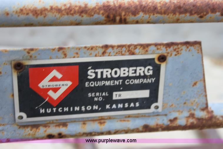 image for item A2859 Stroberg portable cattle chute