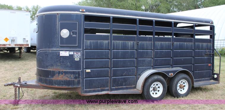 image for item A2860 1992 CM tandem axle stock trailer